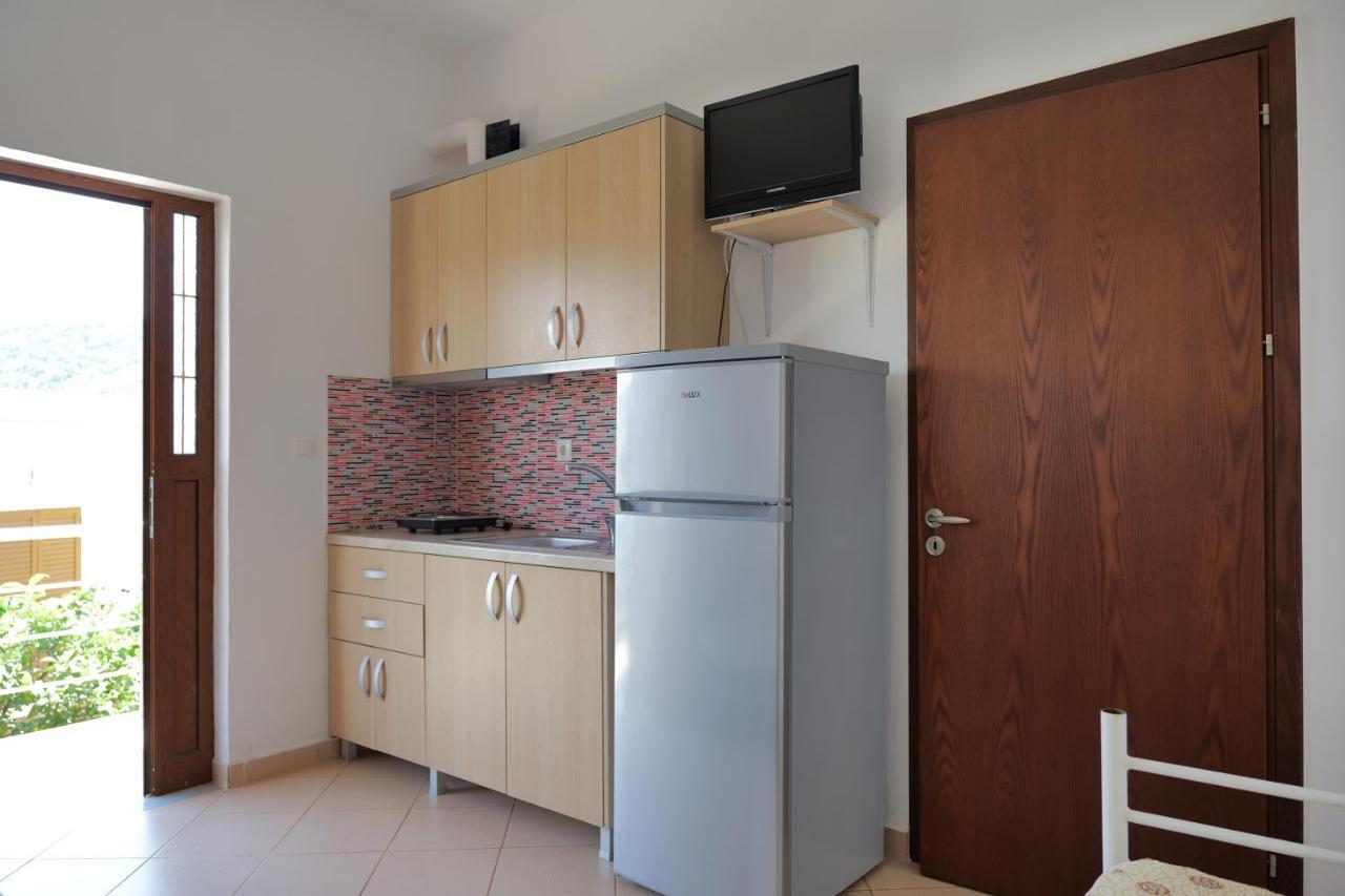 Pellumb Apartments Ксамил Экстерьер фото